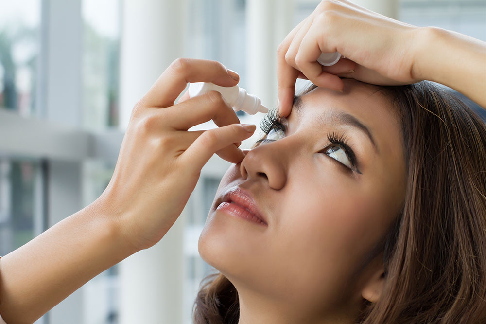 Simple Home Remedies for Dry Eyes