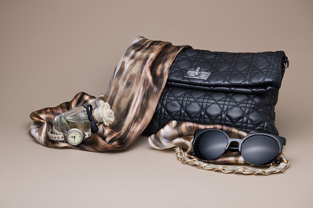 5 Accessories a Woman Must Own
